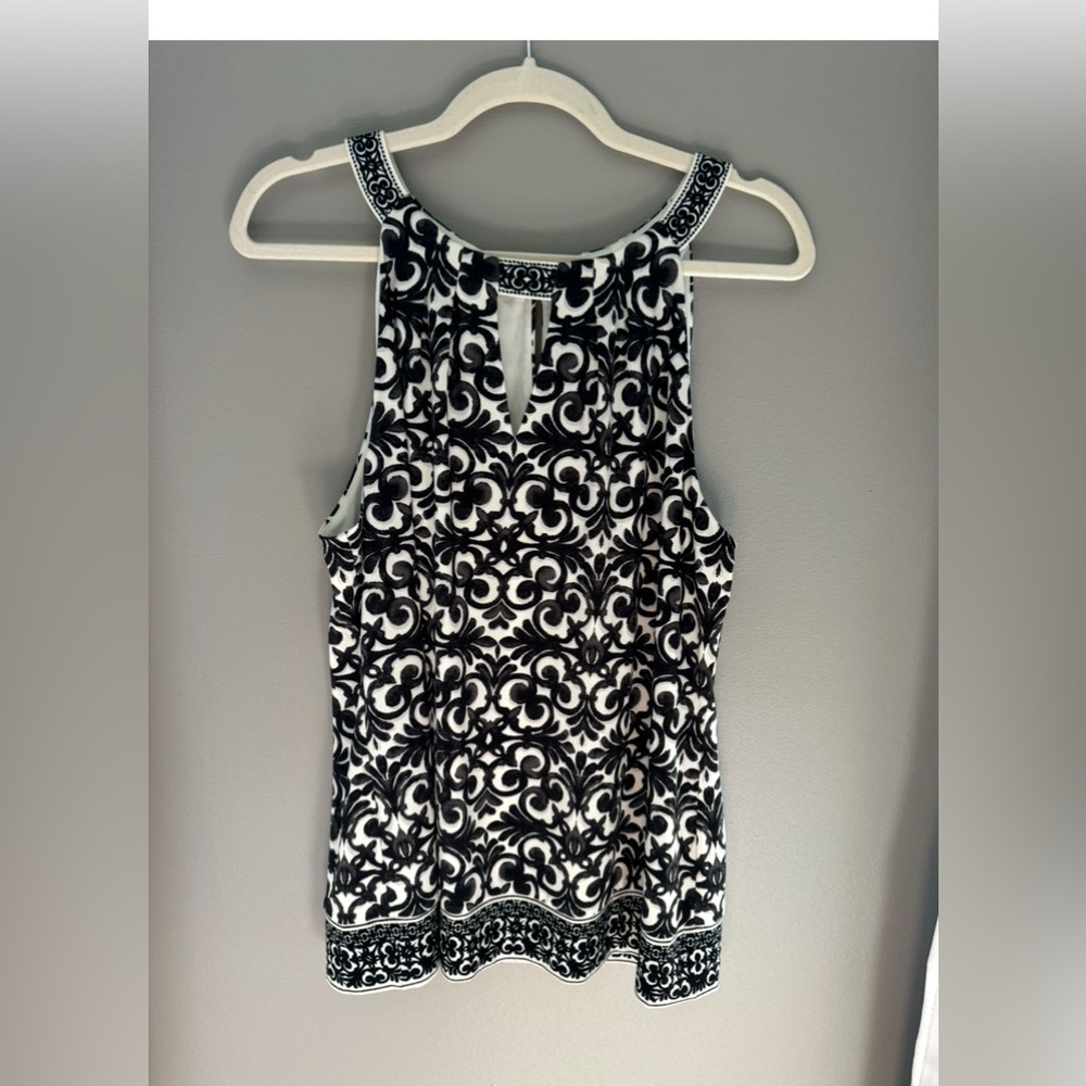 White House Black Market Embroidered Sleeveless Top size large